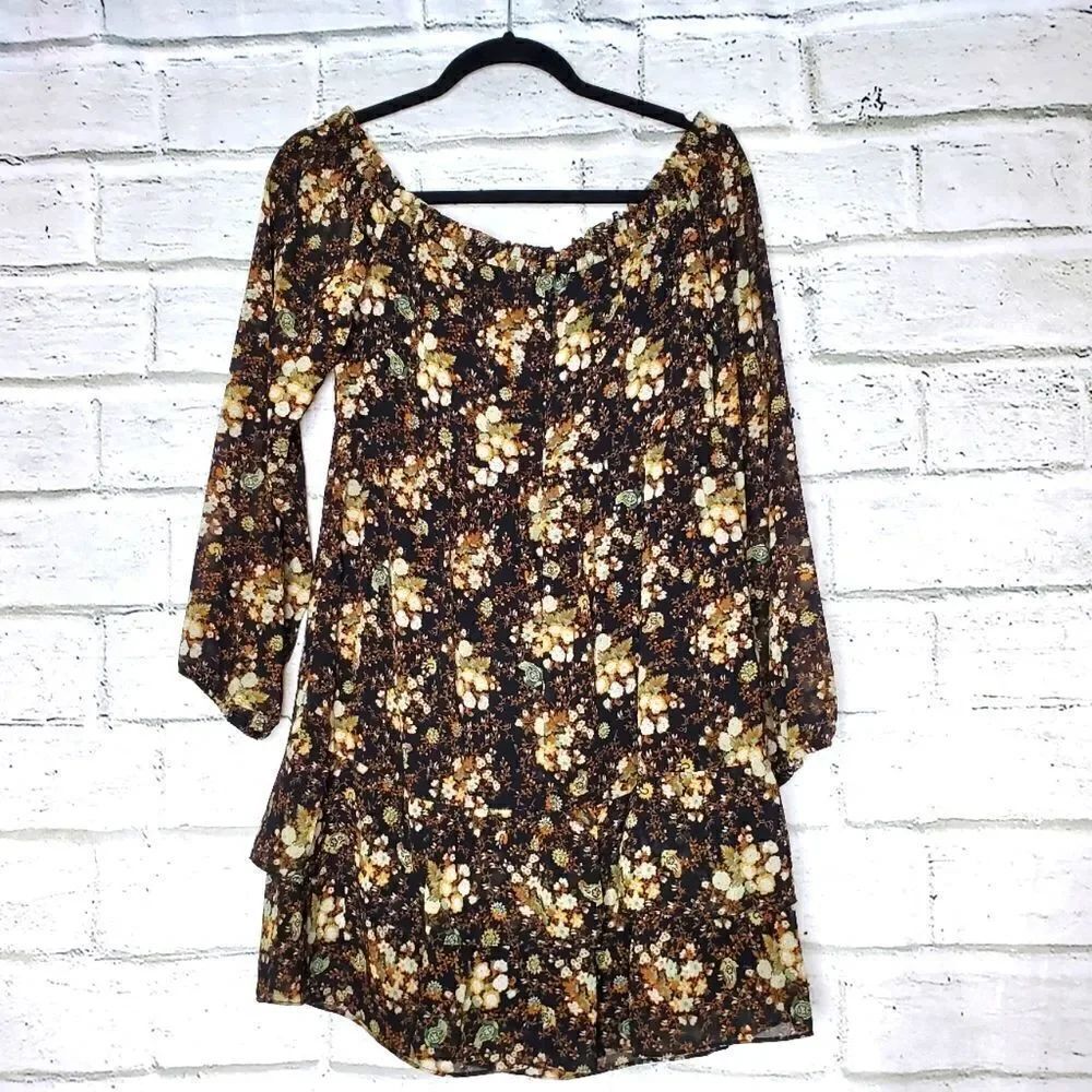 Wayf floral off the shoulder lined dress Size medium